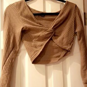 cropped long sleeve shirt